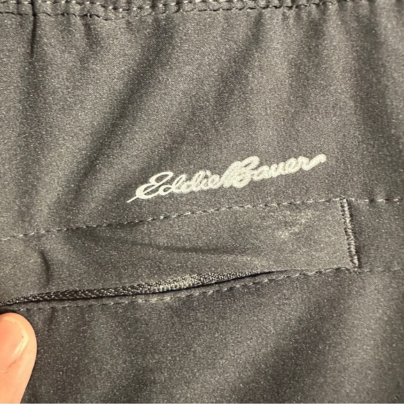 Eddie Bauer size M‎ Traveler pants, lightweight, black, vacation, spring - Picture 10 of 12